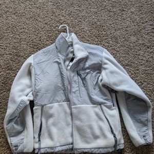 The Northface women's zip up jacket